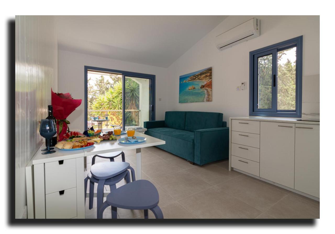 Cyprusmylove Paphos Ngoại thất bức ảnh